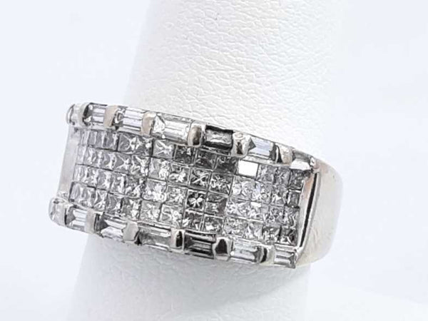 Approx. 2.52ctw Diamond Ring In 14k White Gold 9.5 Grams Size 7.25 Eb0824ioxsa