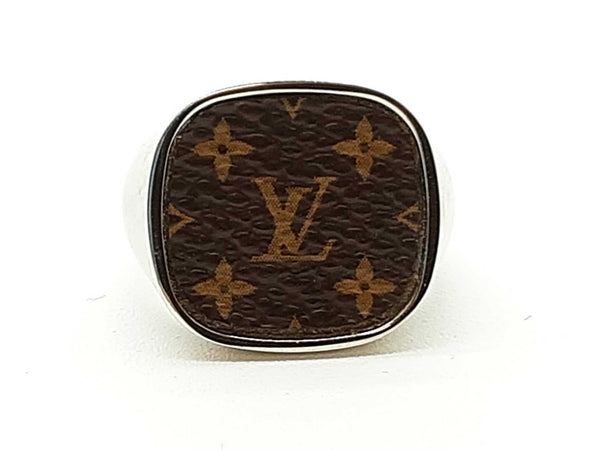 Louis Vuitton Monogram Canvas Signet Ring Size 9 Do1025lorde