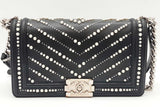 Chanel Black Leather Boy Bag With Faux Pearl Embellishments Eb0126wxxzde