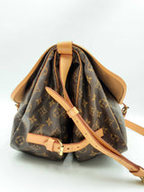 Louis Vuitton Saumur 35 Messenger Bag In Lv Monogram Coated Canvas Fw0125irxdu