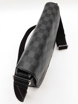Louis Vuitton District Pm Messenger Bag In Damier Graphite Canvas Fw0926ixzdu