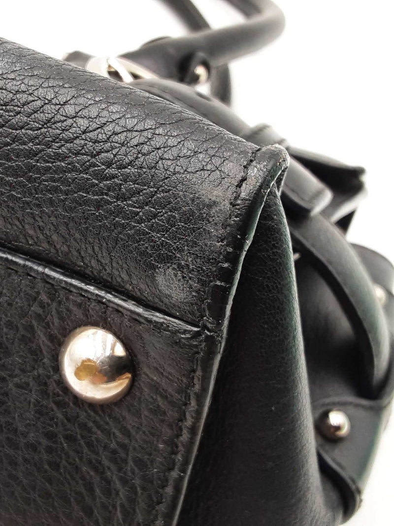Salvatore Ferragamo Gancini Shoulder Bag In Black Leather Fw0925lordu