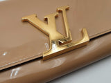 Louis Vuitton Vernis Leather Louise Clutch Beige Aa0126wzxsa