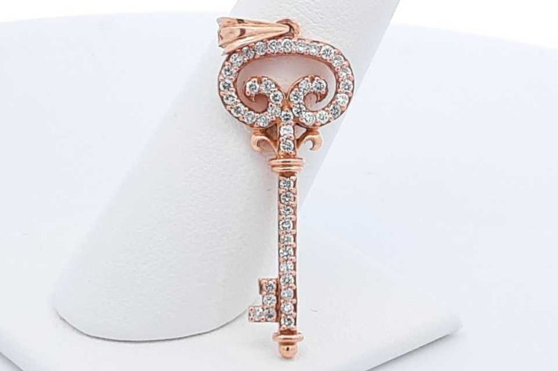 Approx. 0.4ctw Diamond Key Pendant In 14k Rose Gold 3.1 Grams Eb0125oxzdu