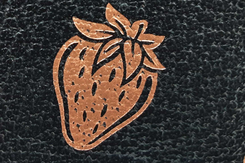 Gucci Black Marmont Metallic Strawberry & Cherry Zip Around Wallet  Eb0325lrxde