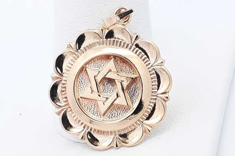 Star Of David Pendant In 14k Yellow Gold 3 Grams Eb0924crsa