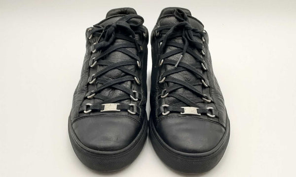 Balenciaga Arena Leather Low Sneakers Size 42 Hs0923ixsa