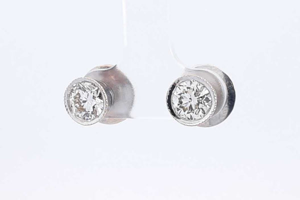 Approx. 2ctw Diamond Stud Earrings In 18k White Gold 5 Grams Eb1124lrxdu