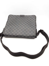 Louis Vuitton Damier Graphite District Messenger Bag Eb0626wrxsa