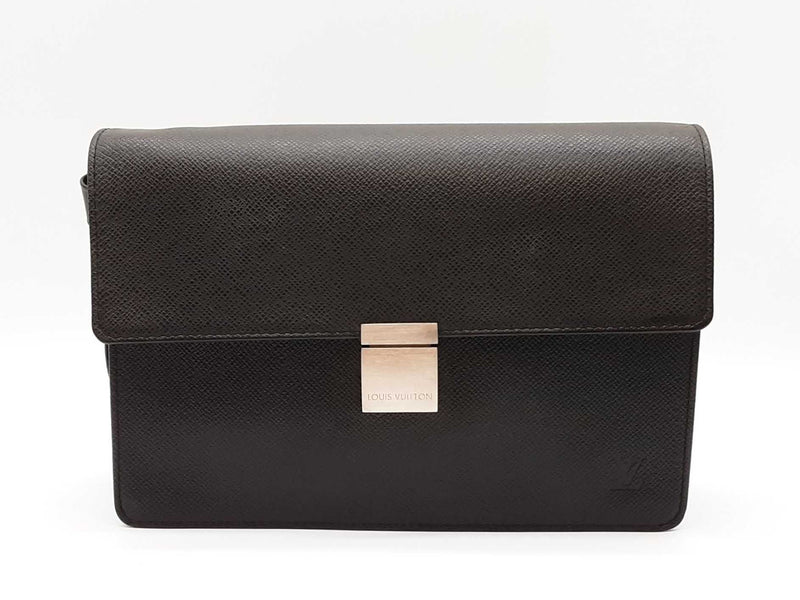 Louis Vuitton Taiga Selenga Black Clutch Bag Sd0925orzde