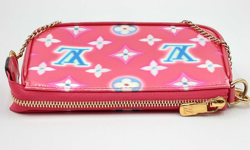 Louis Vuitton Monogram Vernis Valentine Neon Fuschia Mini Pochette Ebrrxdu