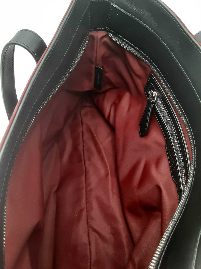 Burberry Burgundy Econyl Nylon Logo Tote Bag Eb0425oxzsa