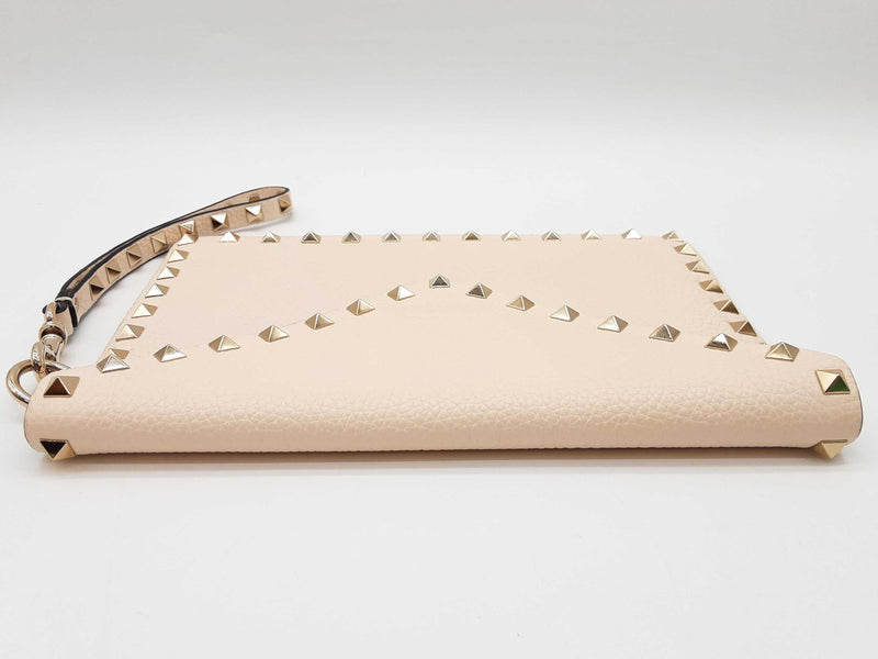 Valentino Garavani Rockstud Beige Creme Flat Pouch Wristlet Clutch Do1025oorde