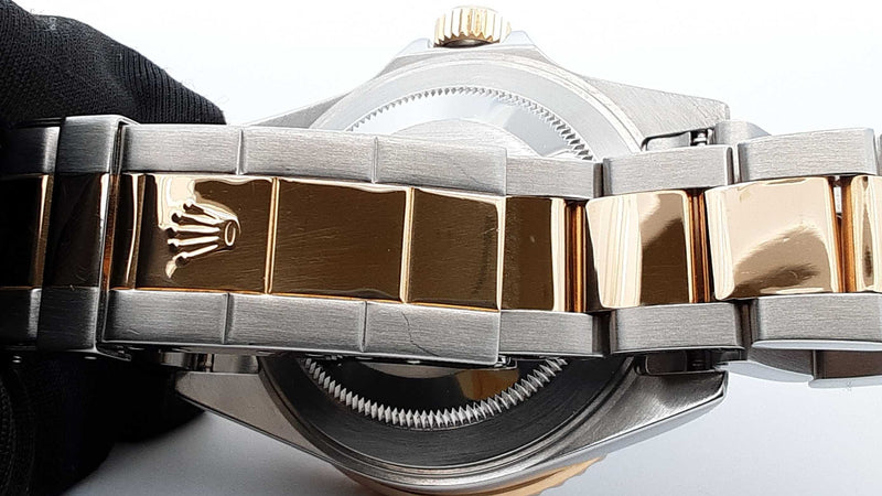 Rolex Submariner Oyster Perpetual Date Two-tone 40mm  Watch Fw1025rxzxdu