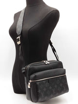 Louis Vuitton Outdoor Messenger In Taiga Leather & Monogram Eclipse Fw0626rzxdu