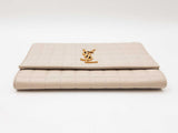 Yves Saint Laurent Cassandre Pouch In Ecru Matelassé Carré Lambskin Fw0926wzxdu