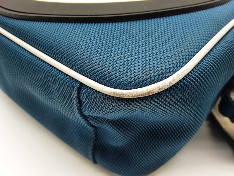 Chanel Airlines Blue White Nylon Messenger Bag Do1224crxde