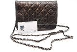 Chanel Aged Striped Leather Reissue Wallet On A Chain Eb0626lpxzde