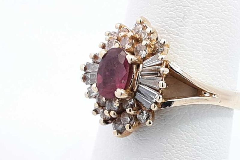 Red Gemstone & Diamond Ring In 14k Yellow Gold 4.9 Grams Size 6.5 Eb0924lprsa