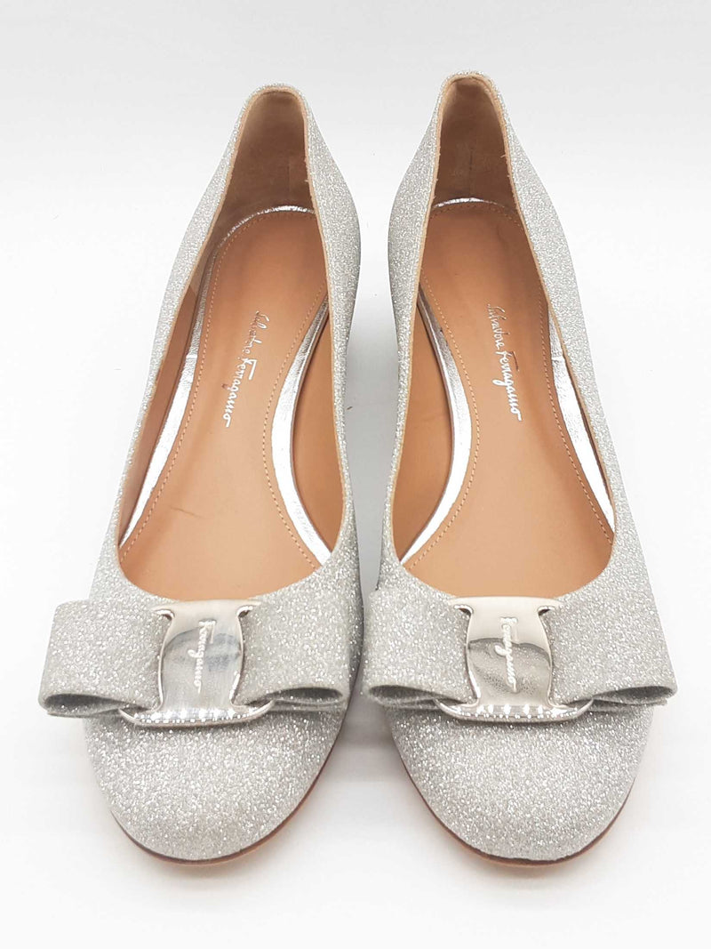 Ferragamo glitter pump best sale