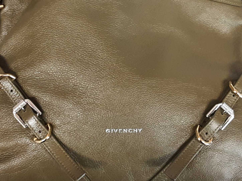 Givenchy Voyou Shoulder Bag In Dark Khaki Tumbled Leather Fw0925pzxdu