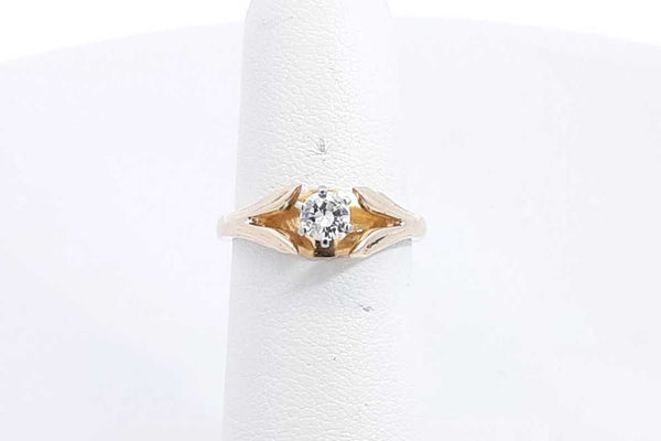 Approx. 0.2ctw Diamond Ring In 14k Yellow Gold 3.1 Grams Size 5 Eb1024lcrsa