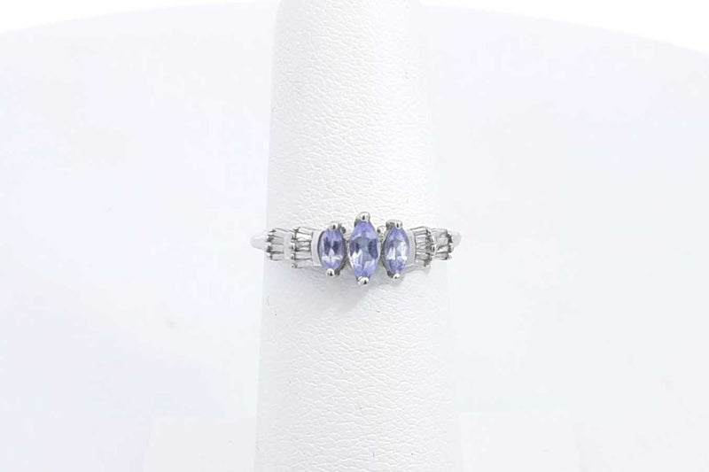 10k White Gold Ring With Marquis Stones 1.56 Grams Size 4.5 Eb0124wxsa