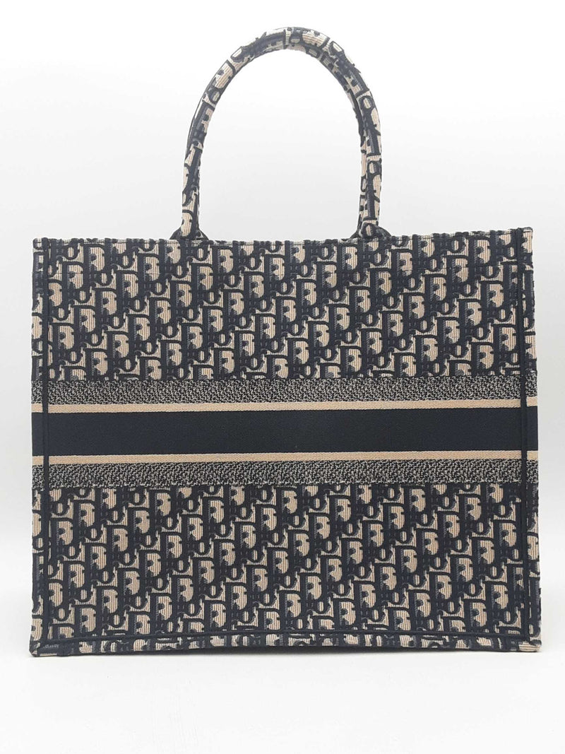 Christian Dior Large Dior Ecru & Blue Oblique Embroidery Book Tote Eb0425lerxsa