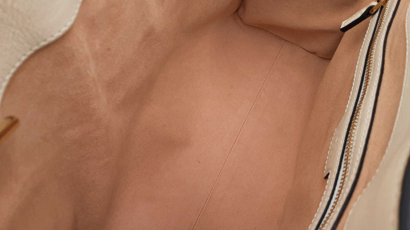 Gucci Medium Padlock Tote In Gg Supreme Monogram Coated Canvas Fw1125prrdu