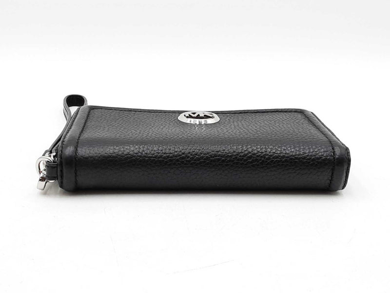 Michael Kors Fulton Smartphone Wristlet In Black Pebbled Leather Fw1125oxdu