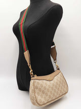 Gucci Small Ophidia Bag In Beige & White Gg Supreme Coated Canvas Fw0626rrxdu