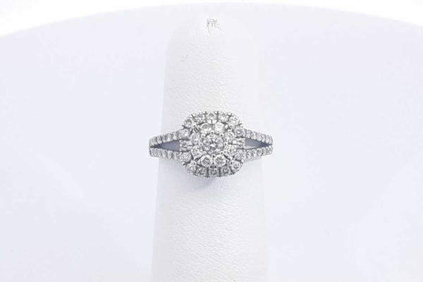 Approx. 0.69ctw Diamond Ring In 14k White Gold 3.9 Grams Size 4.5 Eb1224oxzsa