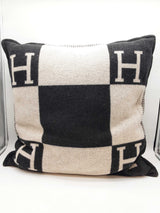 Hermes Avalon 70 Noir Black Ecru Beige Wool Blend Large Throw Pillow Do0326prxde