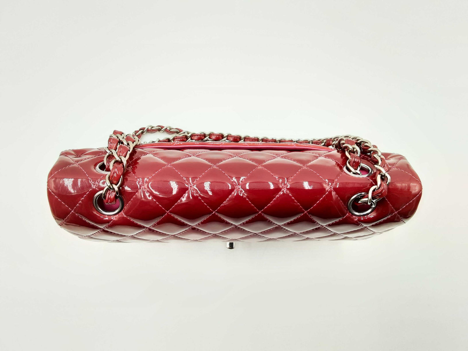 CHANEL　バッグ　 レッド Chanel Red Leather Crossbody Flap Bag - Vintage Lux