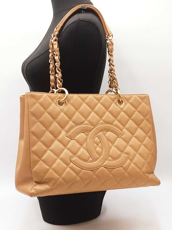 Chanel Grand Shopping Tote In Tan Caviar Leather Fw0525exzdu