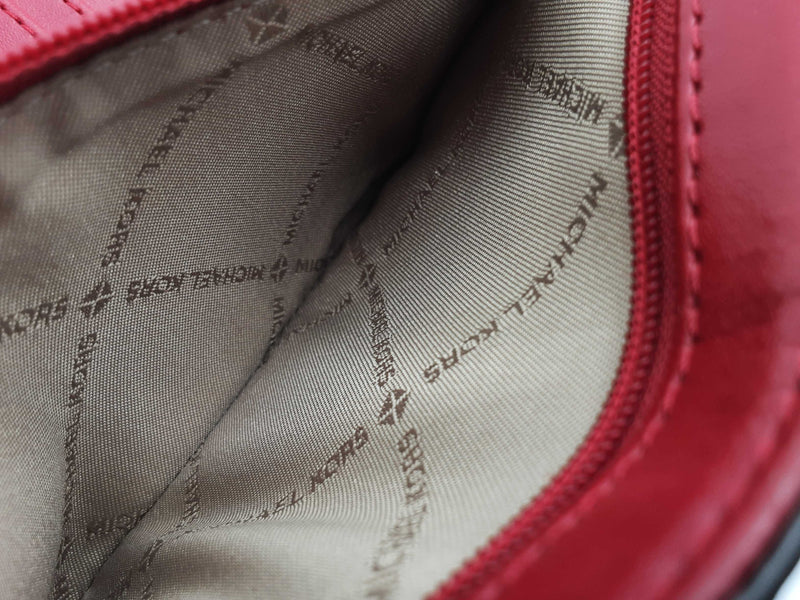 Michael Kors Jet Set Travel Red Gold Signature Logo Passport Wallet Do1025oxde