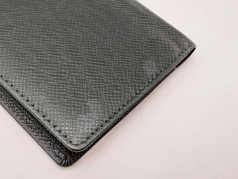 Louis Vuitton Taiga Porte Valeurs Wallet In Dark Green Fw1224crsa