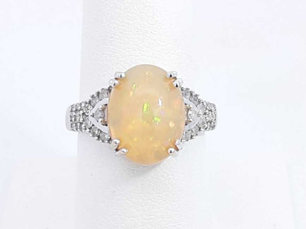 Opal Ring With Diamonds In 10k White Gold 4 Grams Size 7.5 Eb0724llxsa