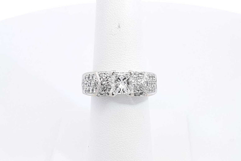 Approx. 1.56ctw Diamond Ring In 18k White Gold 10.3 Grams Size 6.75 Eb0125opxzsa