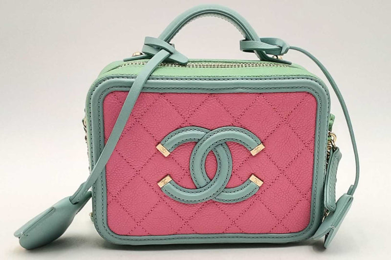 Chanel Pink, Green & Blue Caviar Quilted Cc Filigree Vanity Case Eb0125lixzsa