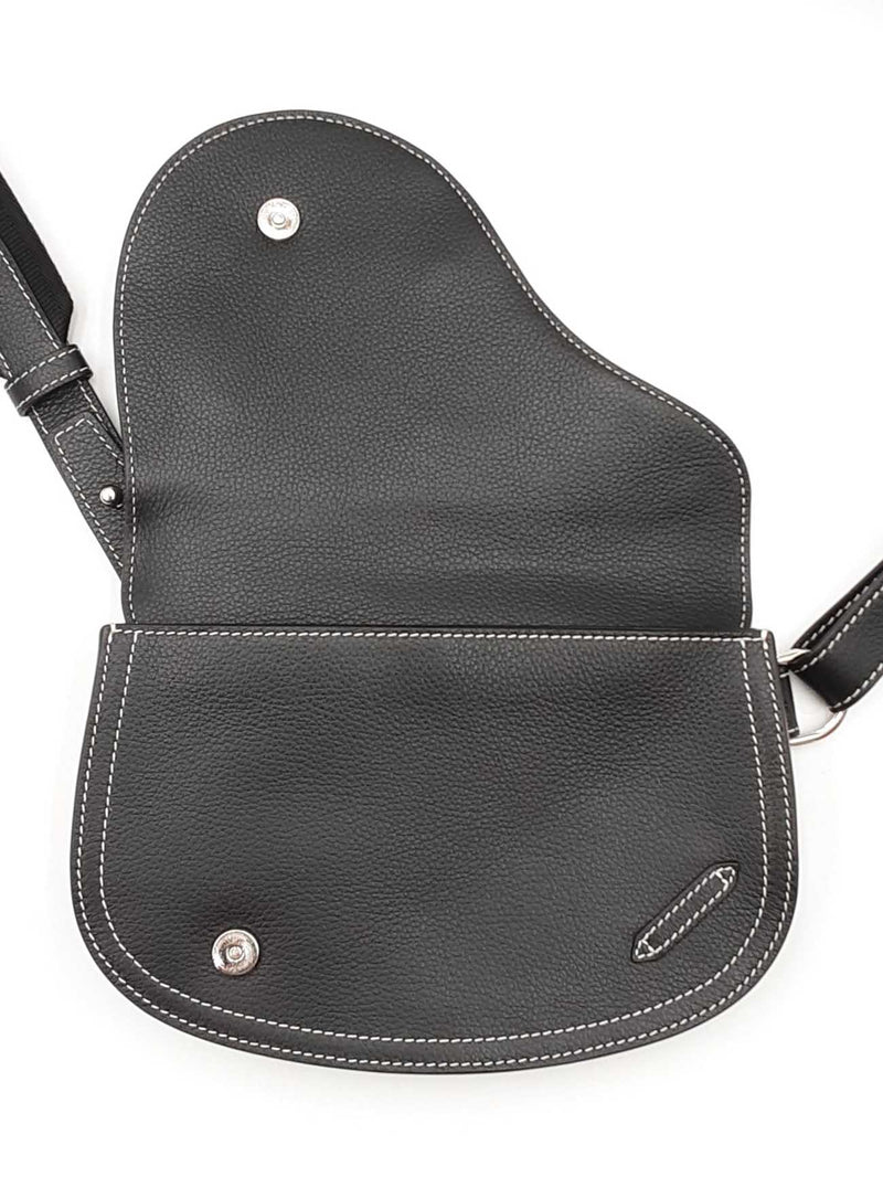 Christian Dior X Kaws Black Grained Calfskin Saddle Bag Fw0525rzxdu