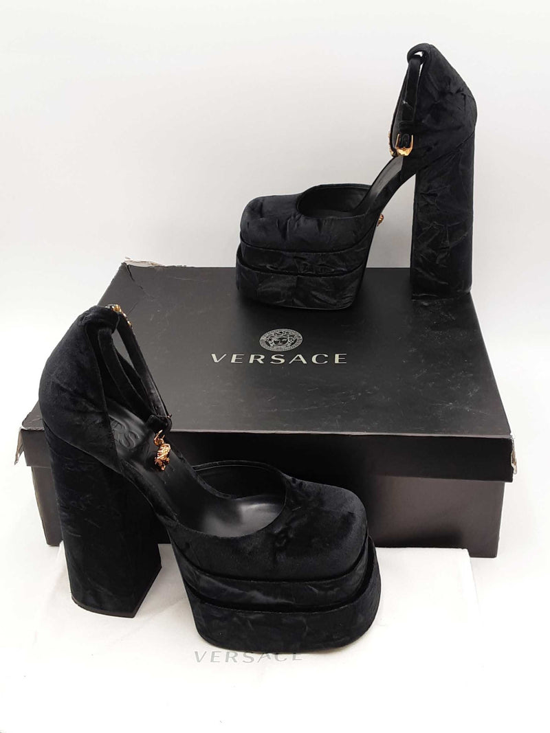 Versace Aevitas Black Velvet Platform Heels Size 41 Eb0125lrxsa