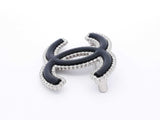 Chanel Cc Logo Silver-tone Brooch In Black Lambskin Leather & Strass Fw1125rzdu