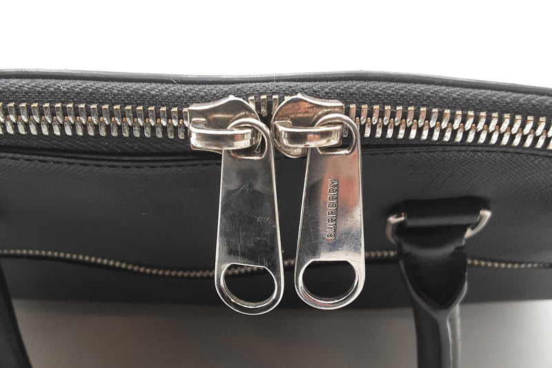 Burberry Black Grained Leather Ainsworth Briefcase Sd0425ozxsa
