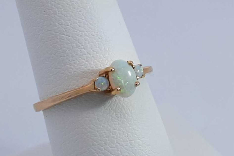 Opal Ring In 14k Yellow Gold 1.9 Grams Size 7 Eb1124lxzdu