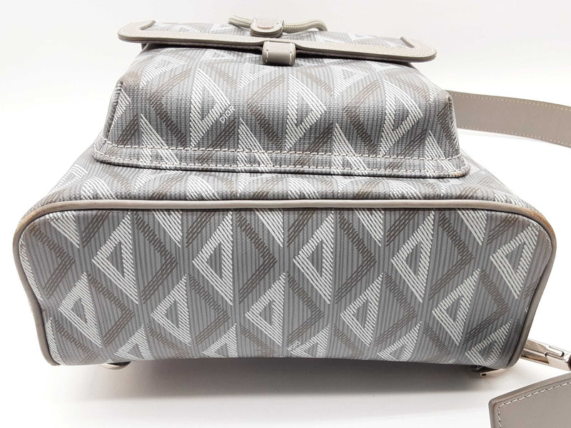 Christian Dior Hit The Road Gray Diamond Logo Coated Canvas Sling Bag Do0425lwxzde
