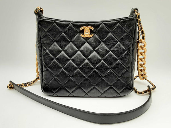 Chanel Shiny Black Quilted Lambskin Leather Crossbody Hobo Bag Do0724oozxde