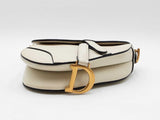 Christian Dior Small Saddle Bag In Craie Grained Calfskin Fw0726rxzdu