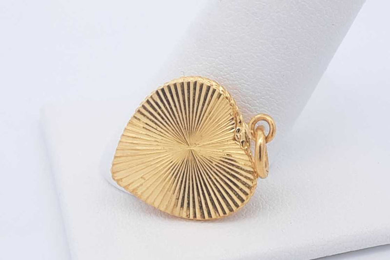 22k Yellow Gold Heart Pendant 3.8 Grams Eb1124orxsa