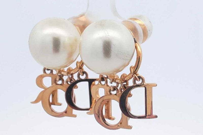 Christian Dior Tribales Faux Pearl Stud Earrings 10.3 Grams Eb0825pxzdu
